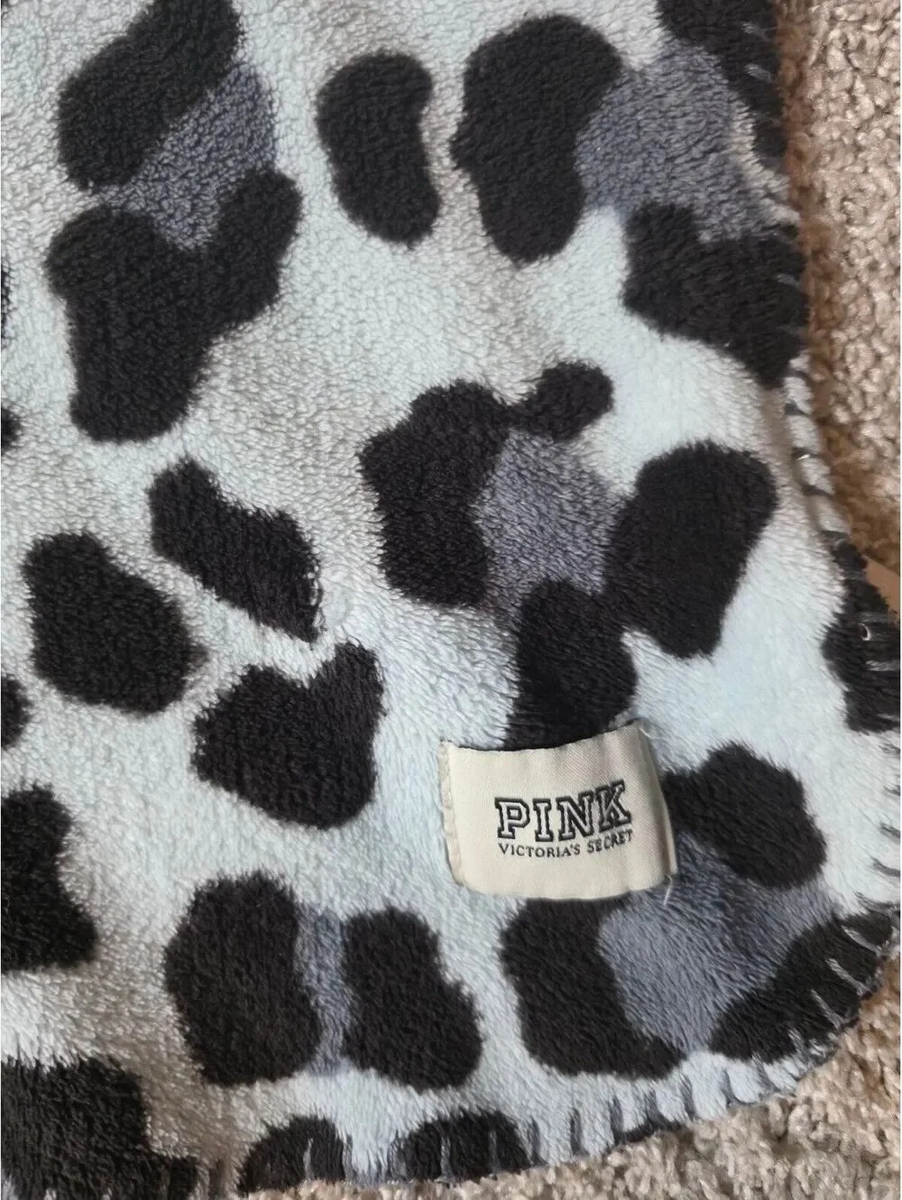 Rare Vintage Victoria's Secret PINK Leopard Stadium Blanket Throw Gray Black
